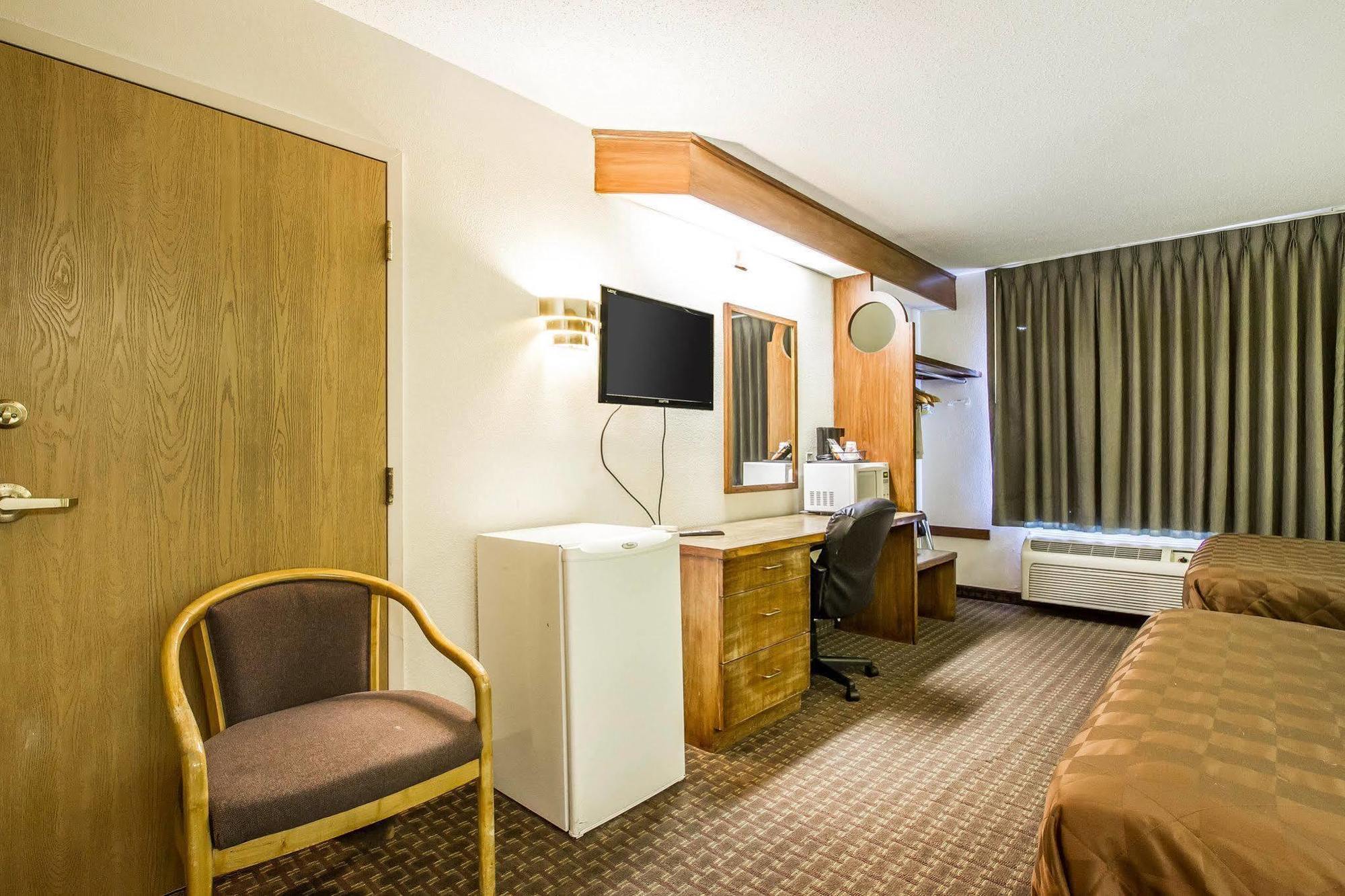 Rodeway Inn Memphis Esterno foto